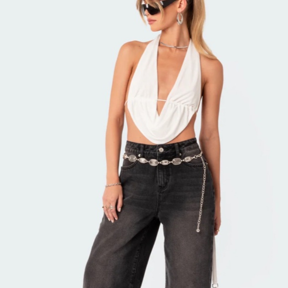 Edikted Scoop Neck Open Back Crop